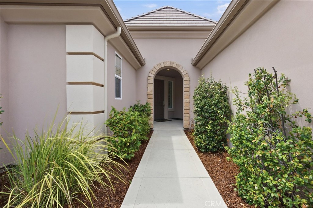 2909 Mandalay Place Property Photo 8