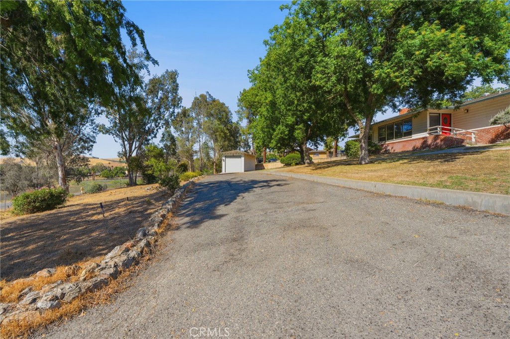 84 S Park Street Property Photo 15