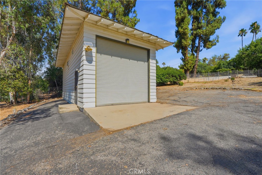 84 S Park Street Property Photo 16