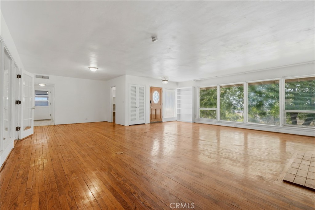 84 S Park Street Property Photo 19