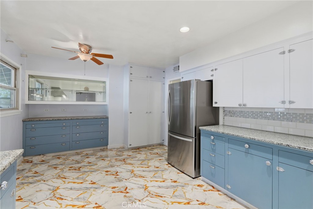 84 S Park Street Property Photo 26