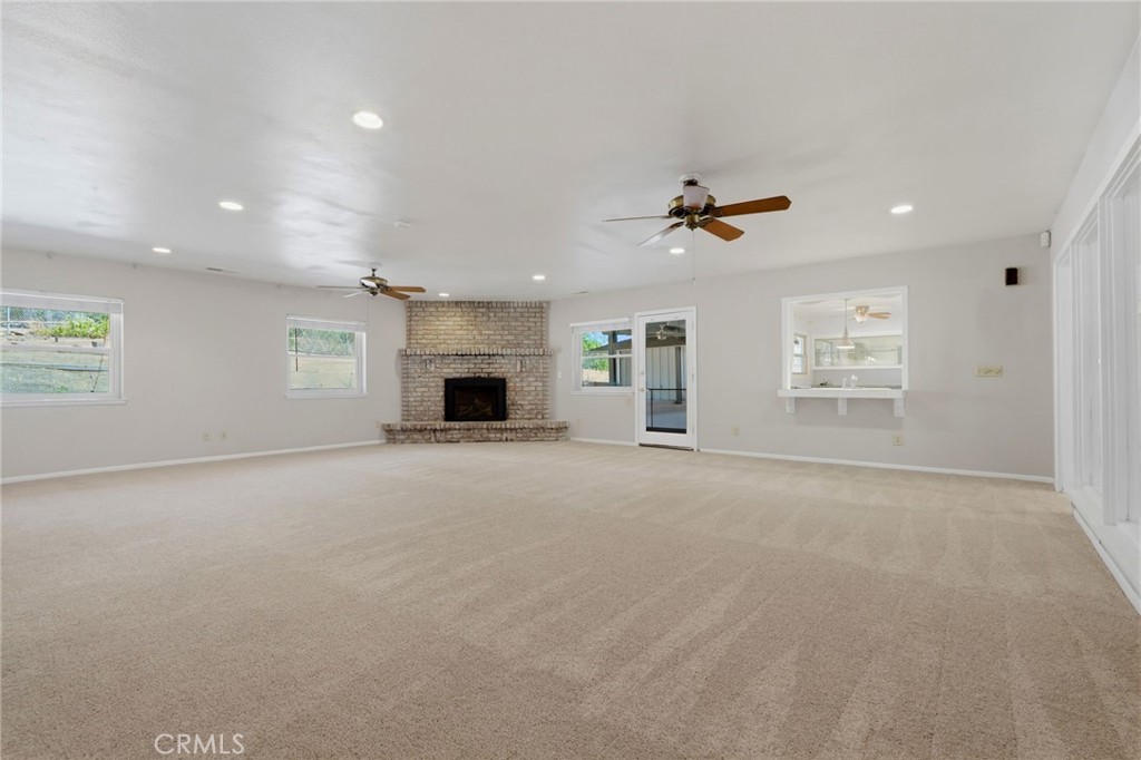 84 S Park Street Property Photo 32