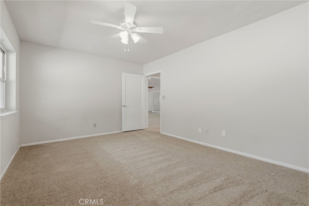 84 S Park Street Property Photo 39