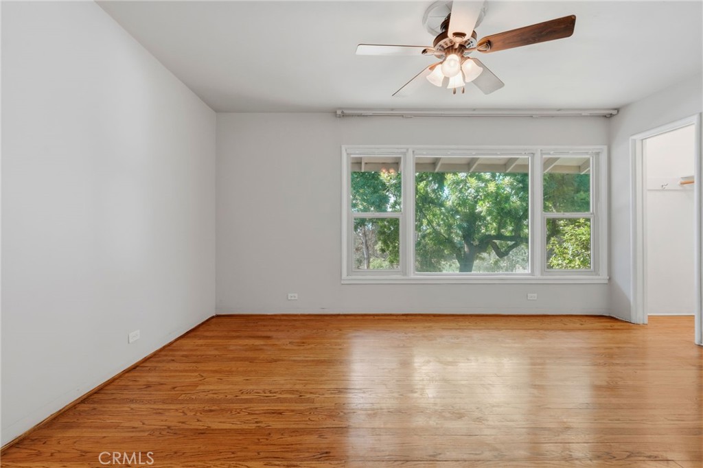 84 S Park Street Property Photo 54