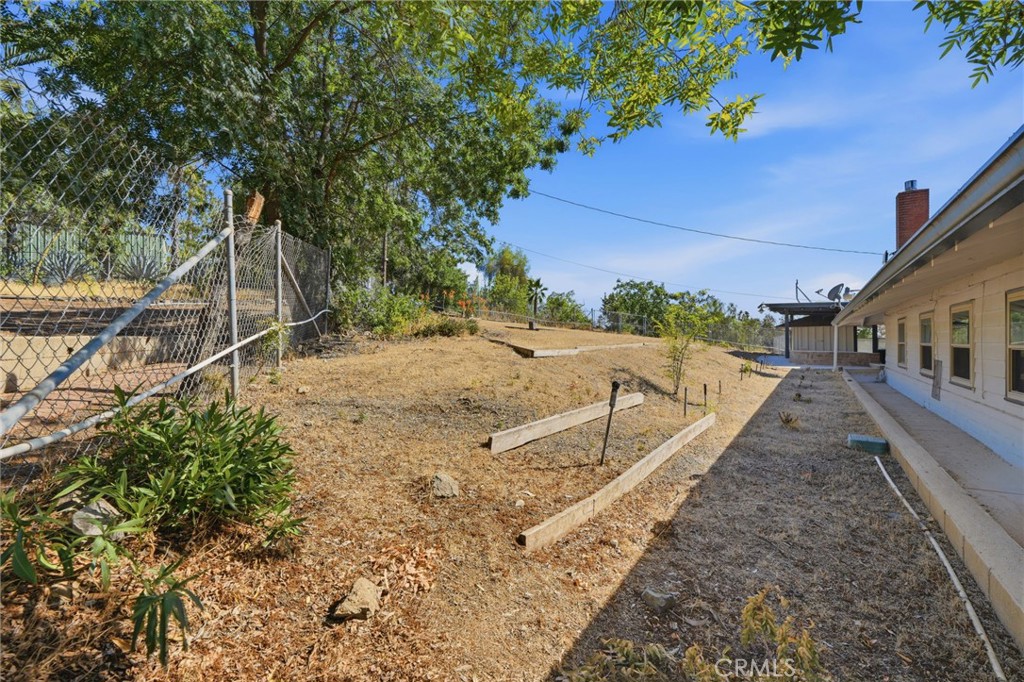 84 S Park Street Property Photo 65