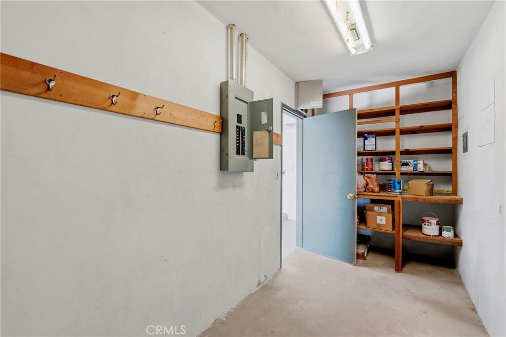 84 S Park Street Property Photo 68