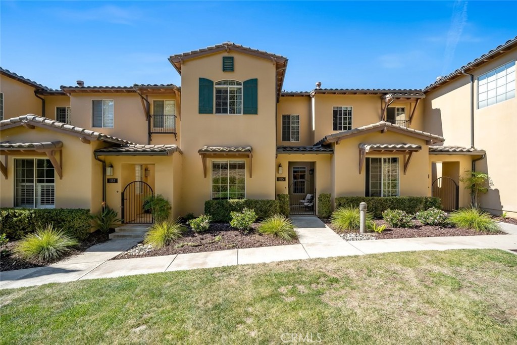 1155 Spring Azure Property Photo 1