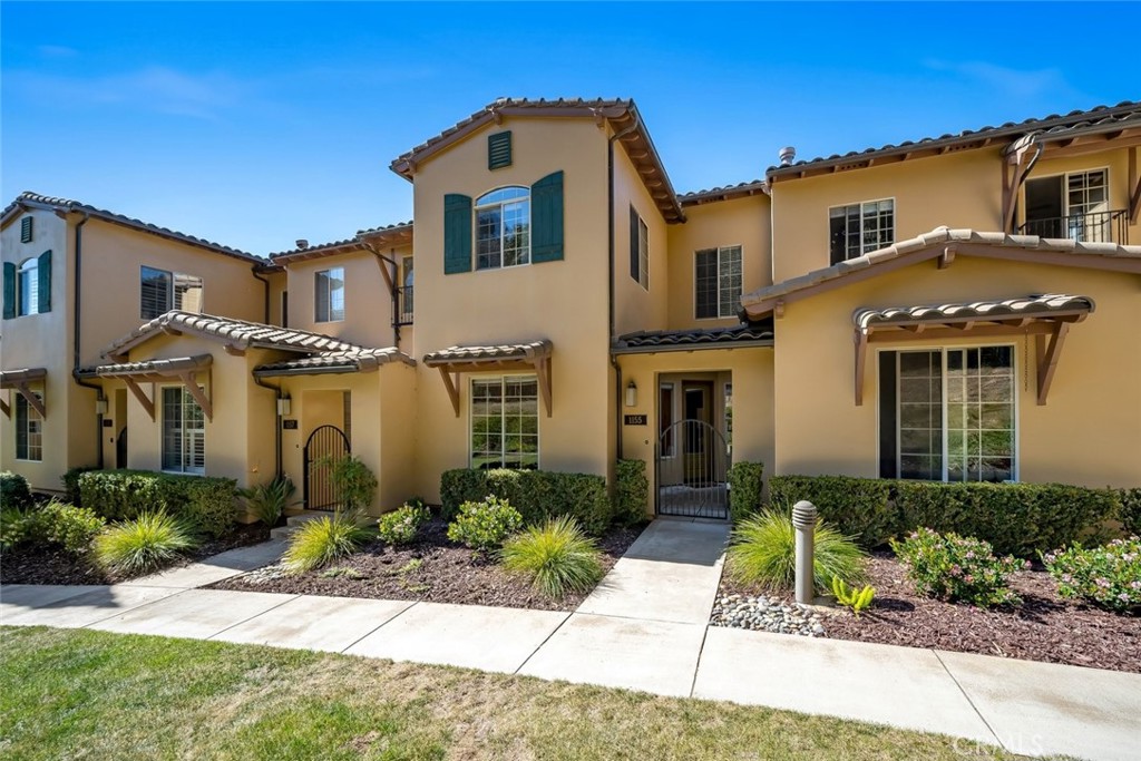 1155 Spring Azure Property Photo 2
