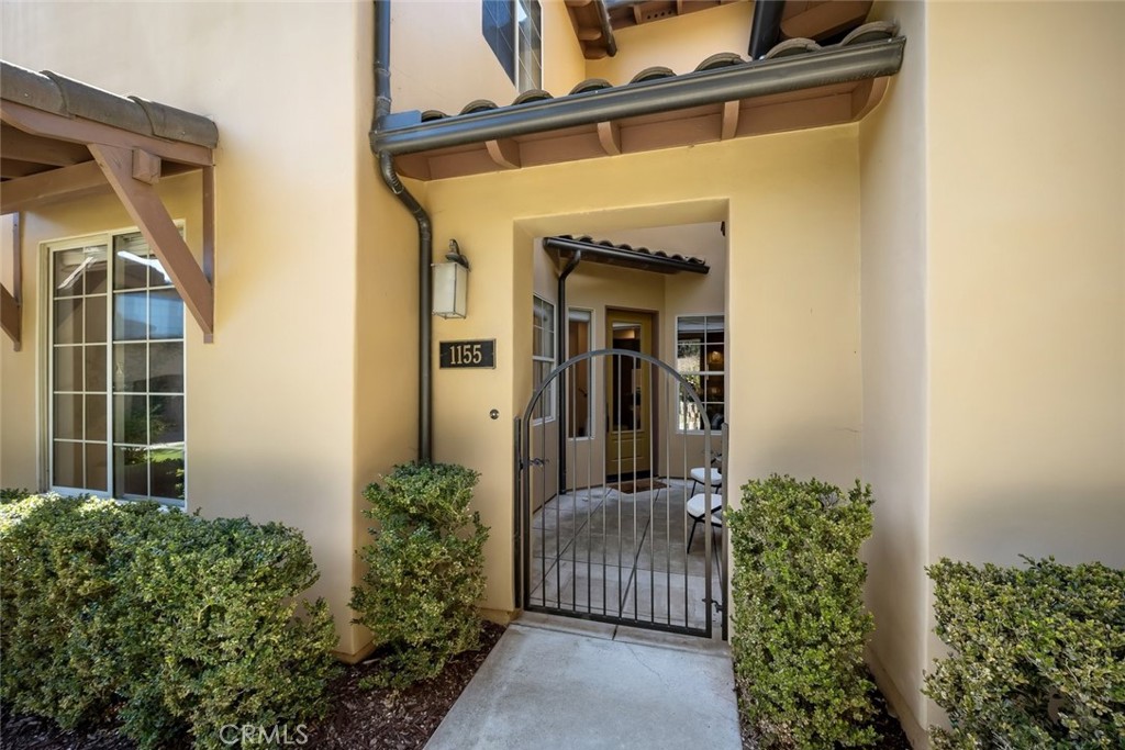 1155 Spring Azure Property Photo 3