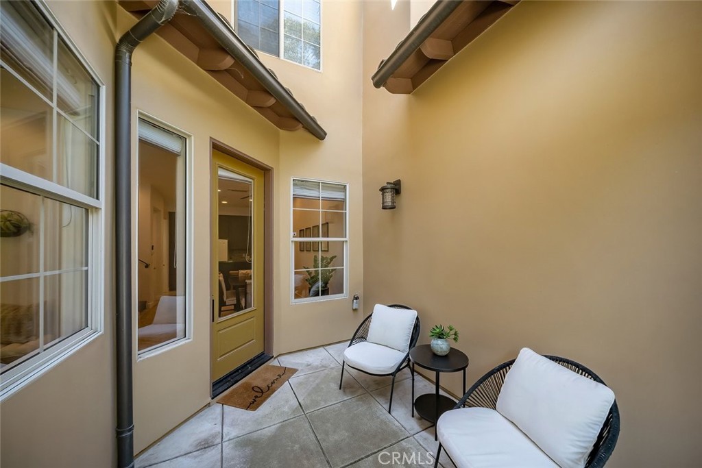 1155 Spring Azure Property Photo 4