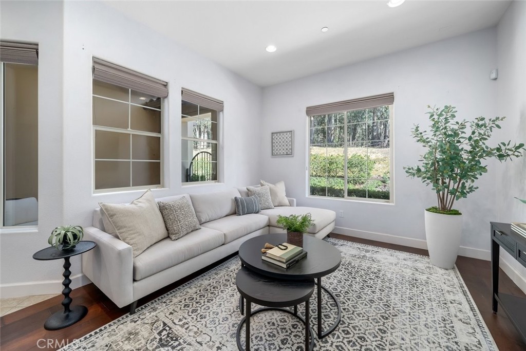 1155 Spring Azure Property Photo 7