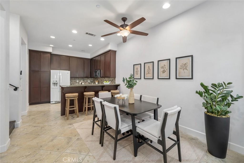 1155 Spring Azure Property Photo 9