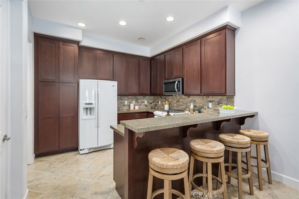 1155 Spring Azure Property Photo 11