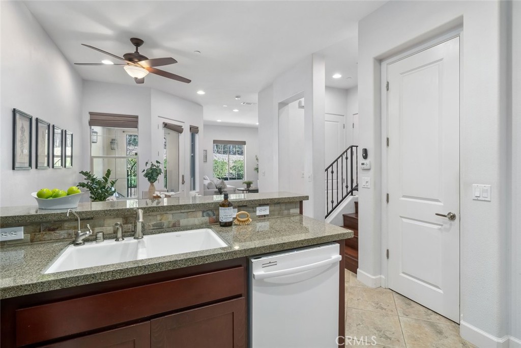 1155 Spring Azure Property Photo 14