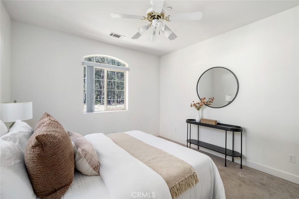1155 Spring Azure Property Photo 28