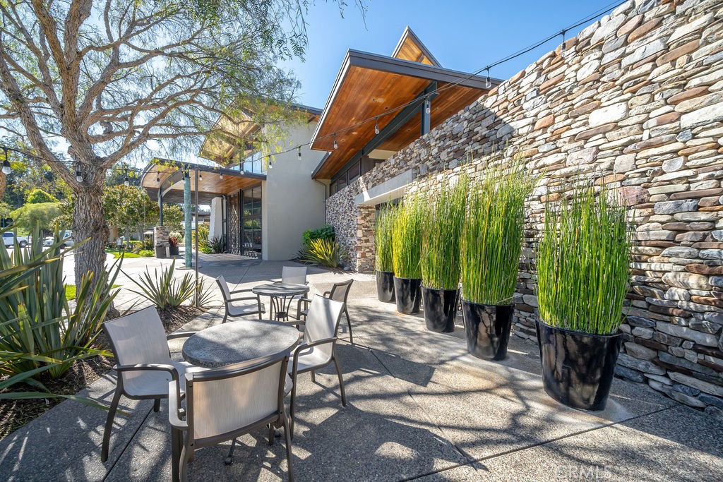 1155 Spring Azure Property Photo 45