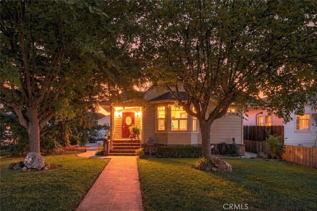 1935 Vine Street Property Photo 1
