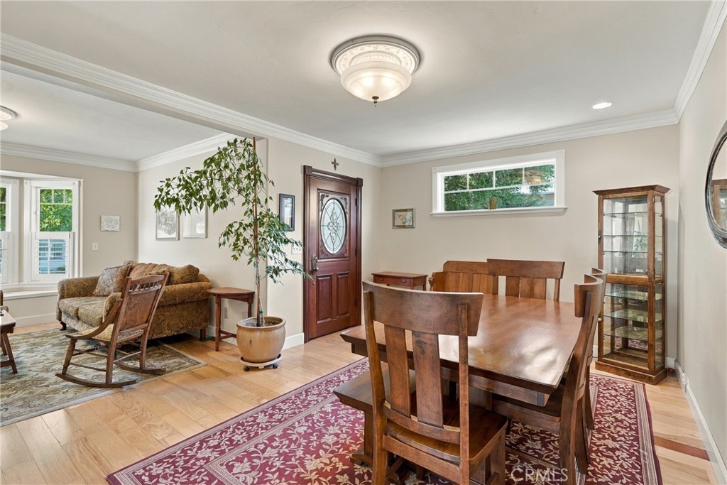 1935 Vine Street Property Photo 5