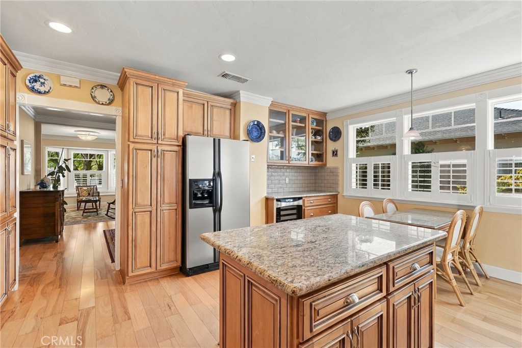 1935 Vine Street Property Photo 9