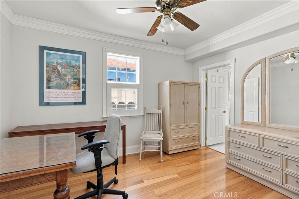 1935 Vine Street Property Photo 12
