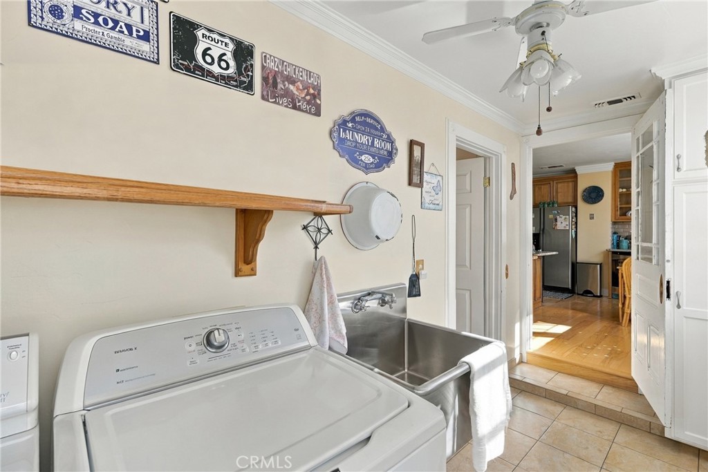 1935 Vine Street Property Photo 14