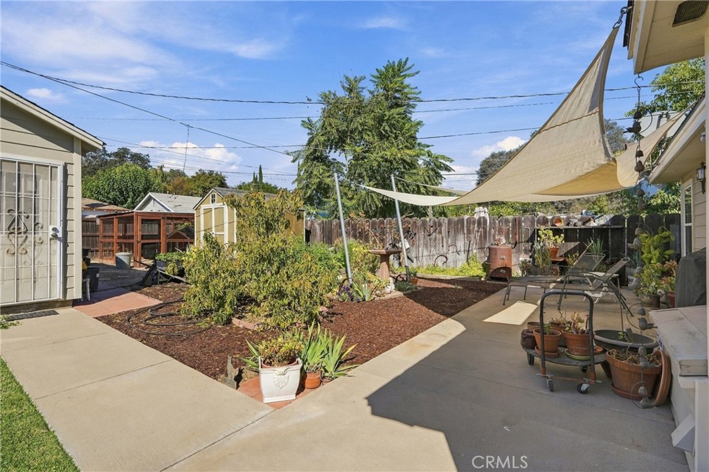 1935 Vine Street Property Photo 17