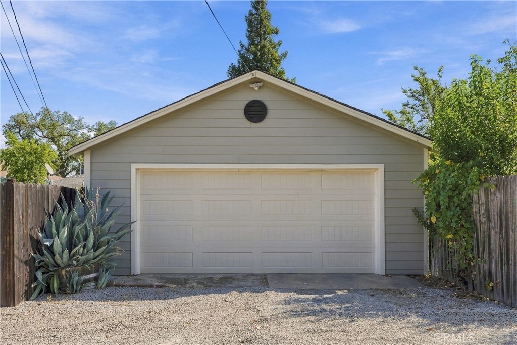 1935 Vine Street Property Photo 18