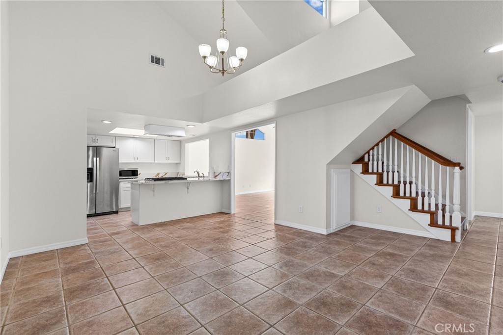 1346 Woodmere Property Photo 4