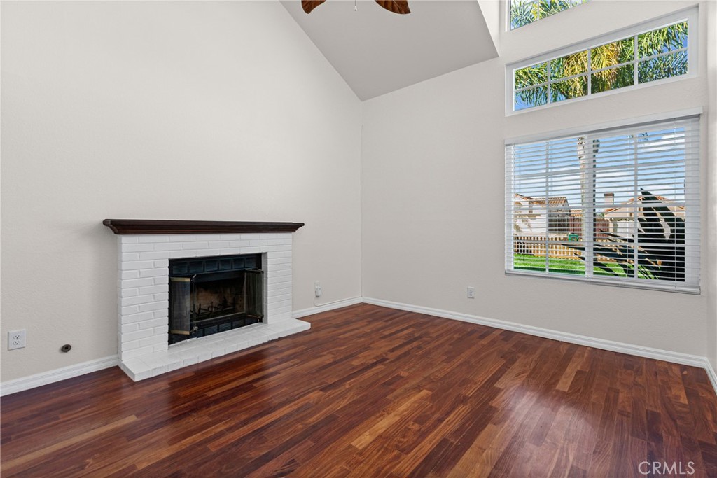 1346 Woodmere Property Photo 5