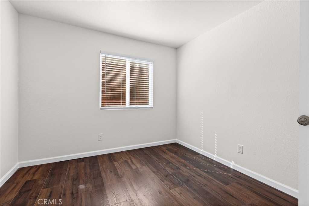 1346 Woodmere Property Photo 11