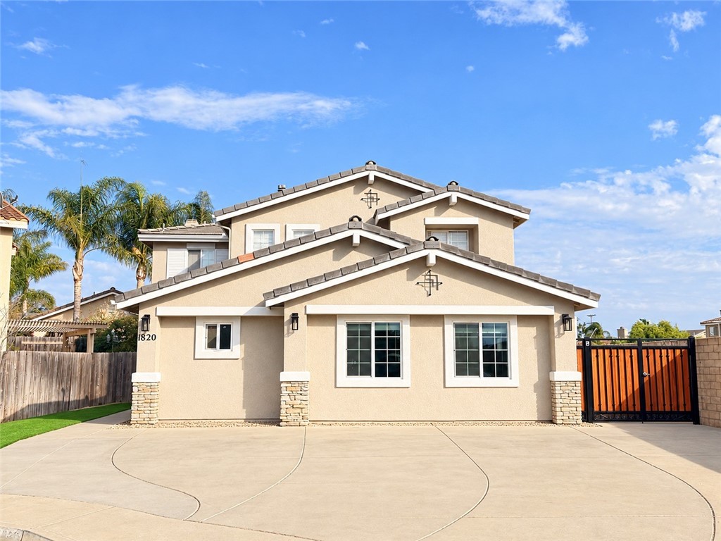 1820 Amy Way Property Photo 1