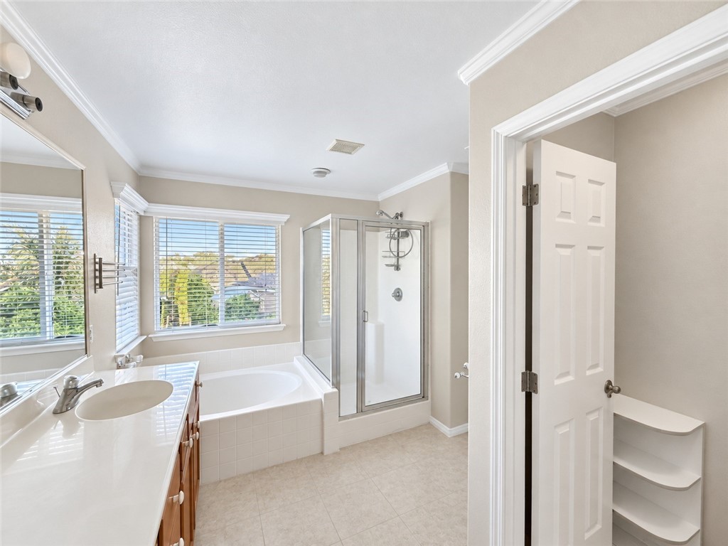 1820 Amy Way Property Photo 12