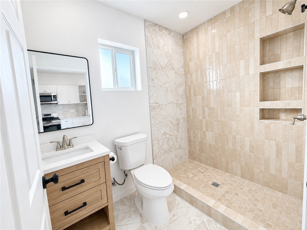 1820 Amy Way Property Photo 30