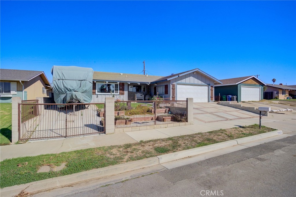 2053 Lockwood Property Photo 1