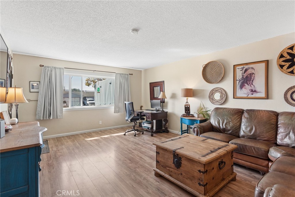 2053 Lockwood Property Photo 7