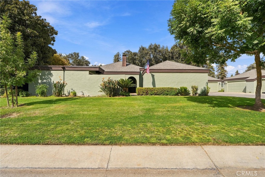 2950 W Border Links Drive Property Photo 1