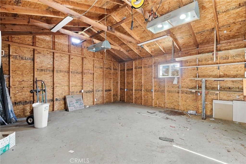431 Inger Property Photo 32