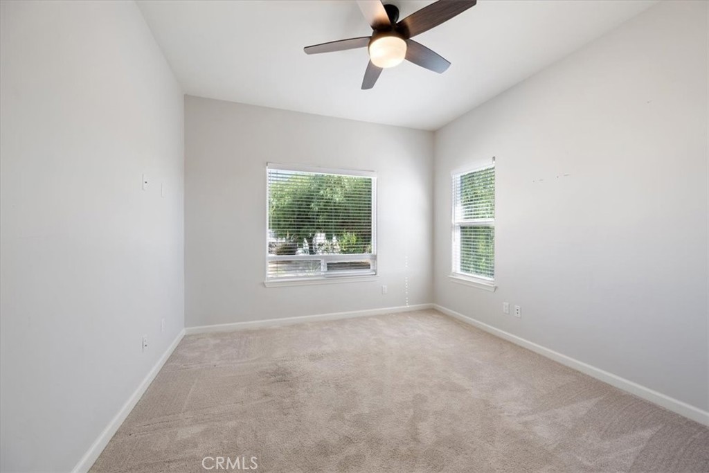 3415 Lakeside Village Drive Property Photo 20