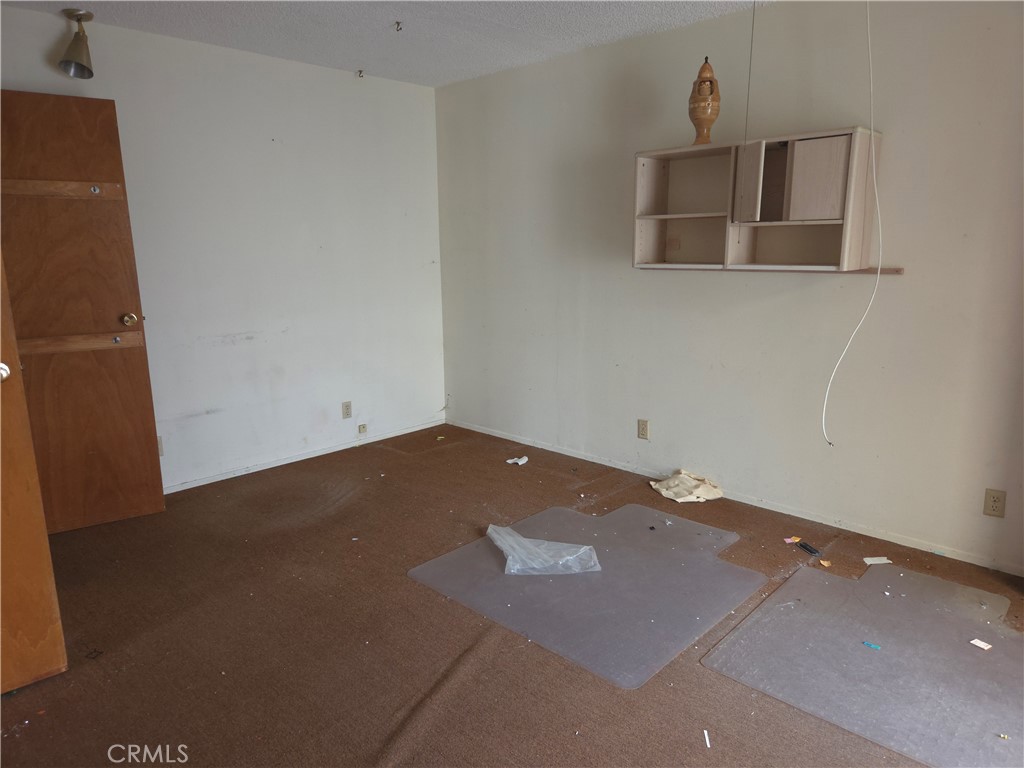 252 Sharry Property Photo 14