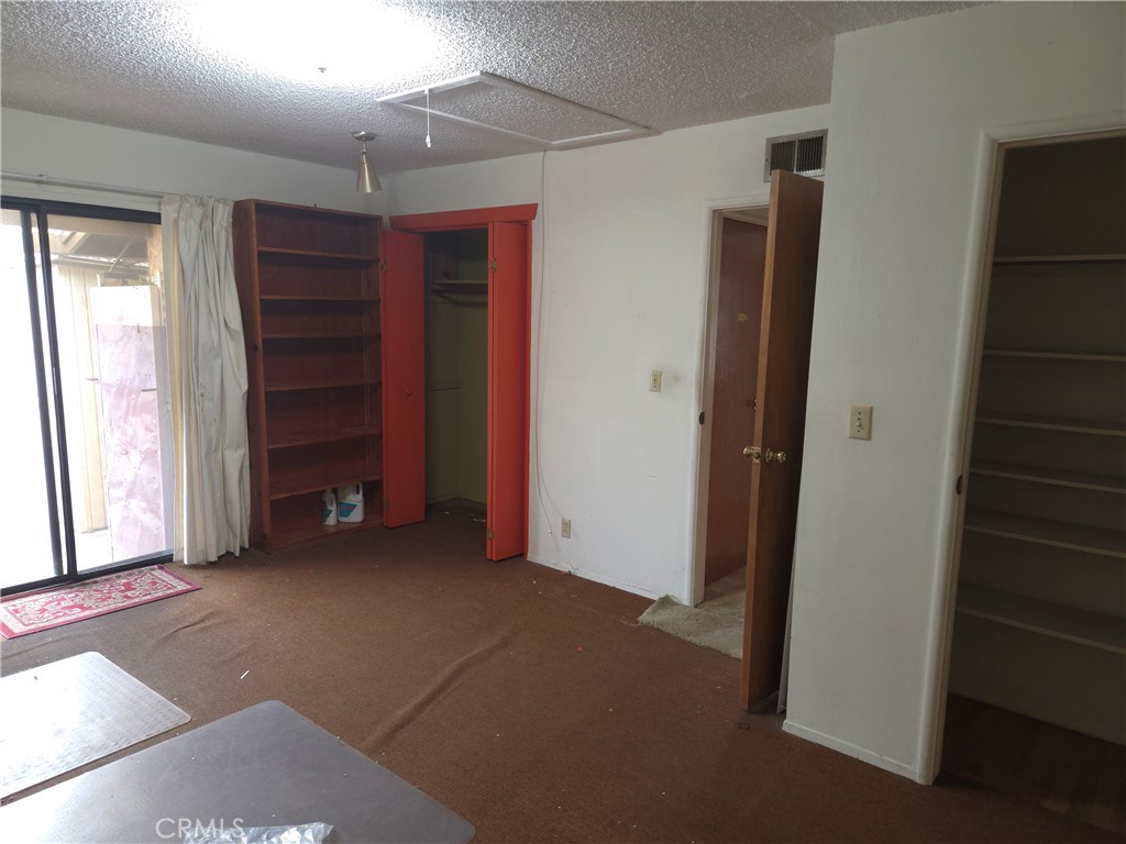 252 Sharry Property Photo 15