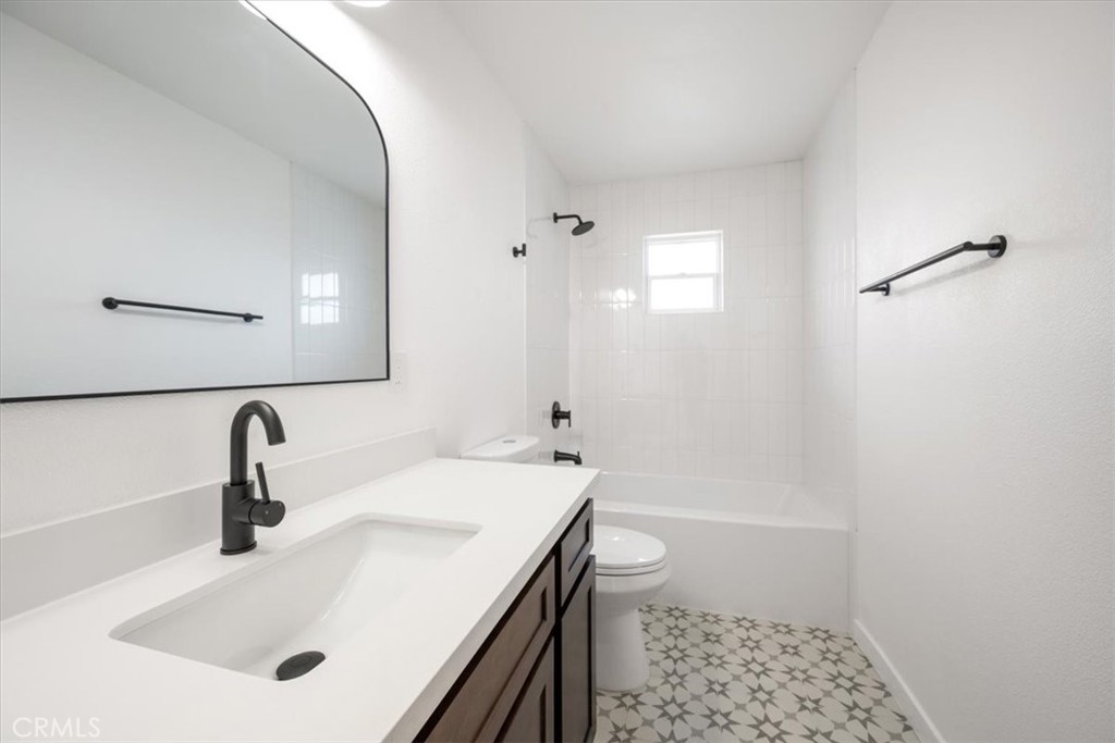 556 Carmella Property Photo 16