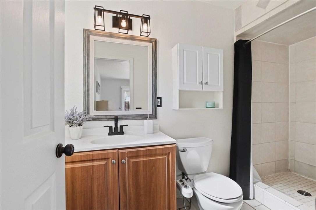 196 Kent Property Photo 23