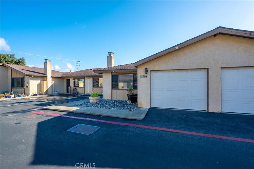 1231 Farroll Avenue A Property Photo 3