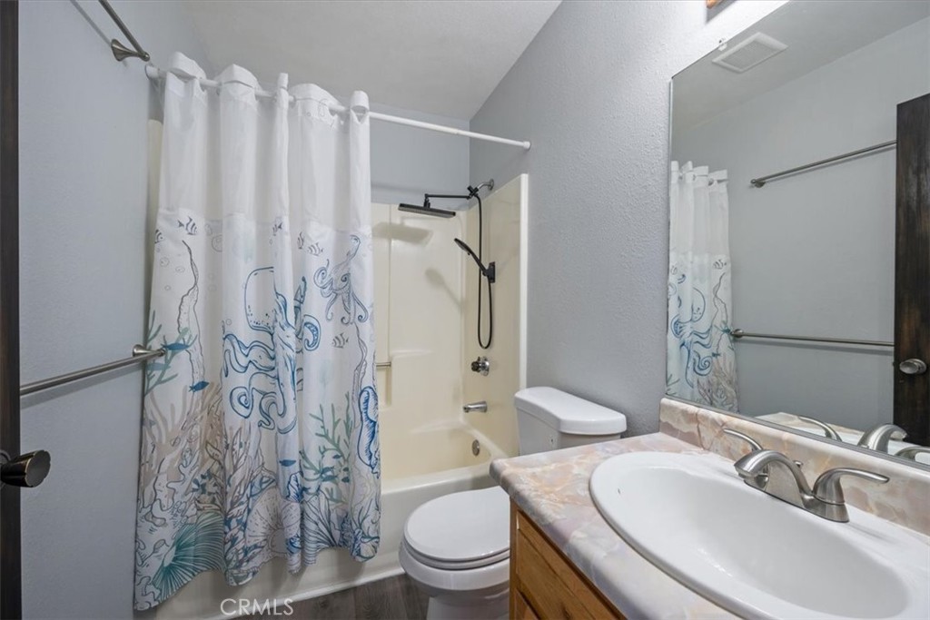 1231 Farroll Avenue A Property Photo 24
