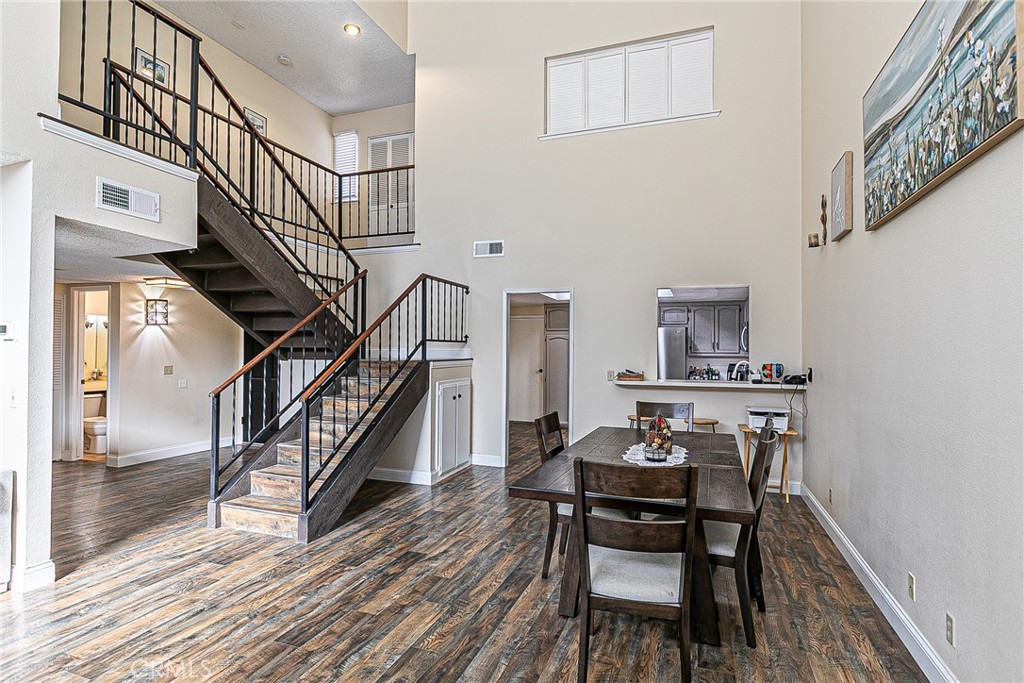 1124 Via Mavis Property Photo 10