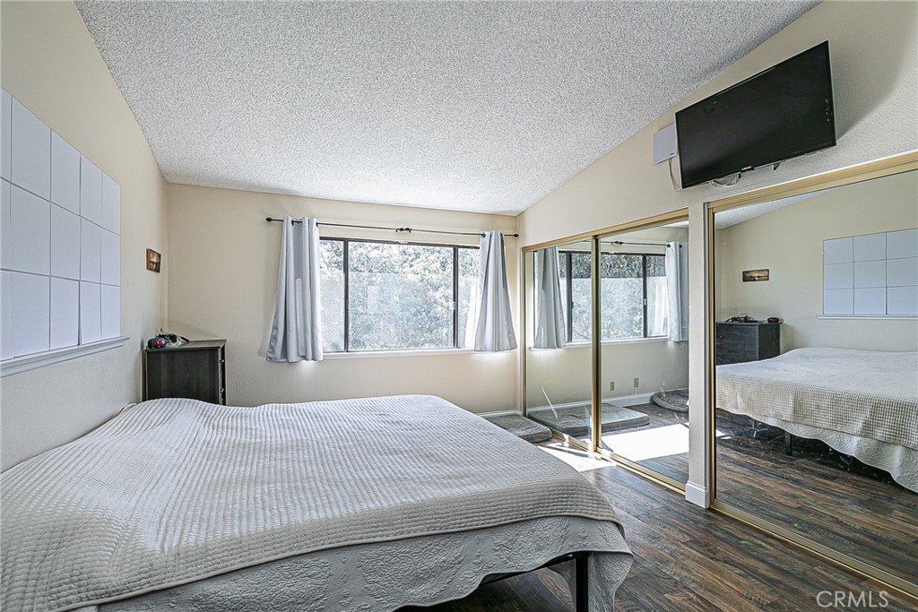 1124 Via Mavis Property Photo 14