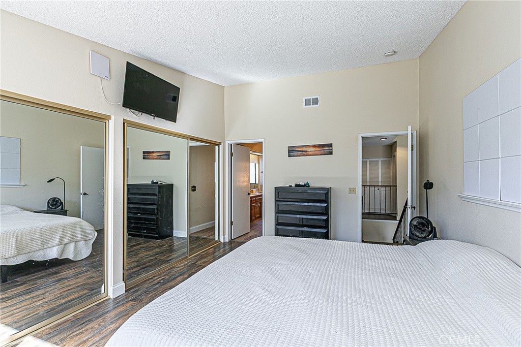 1124 Via Mavis Property Photo 17