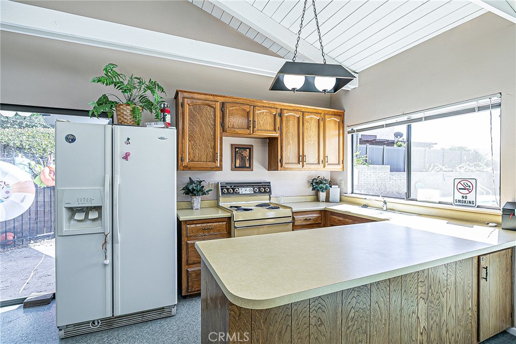 1124 Via Mavis Property Photo 32