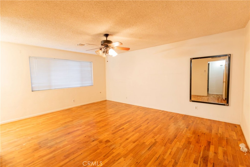 2440 E Howard Property Photo 13