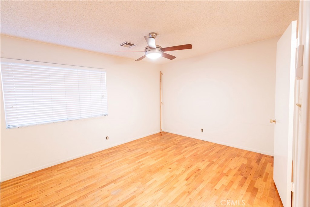 2440 E Howard Property Photo 20